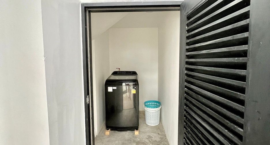 Casa en alquiler de 3 habitaciones en Mueang Phuket, Phuket