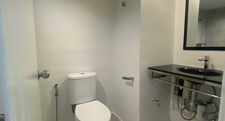 For rent studio apartment in Khlong Toei, Bangkok