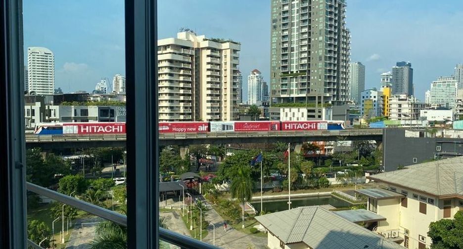For rent studio apartment in Khlong Toei, Bangkok