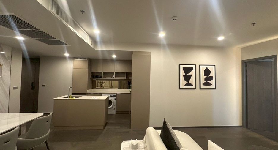 For rent 3 bedrooms condo in Khlong Toei, Bangkok