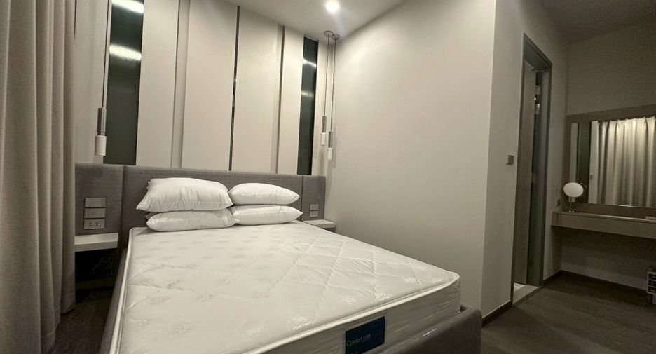 For rent 3 bedrooms condo in Khlong Toei, Bangkok
