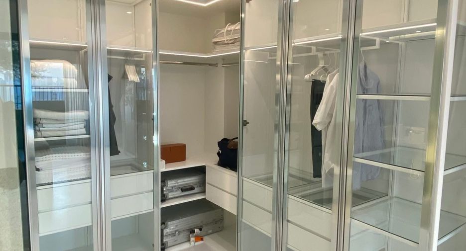 For rent 1 bed condo in Watthana, Bangkok