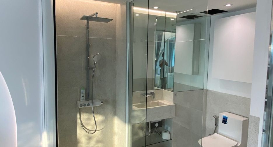 For rent 1 bed condo in Watthana, Bangkok