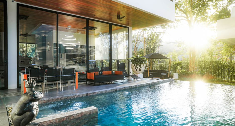 For sale 4 bedrooms villa in Kathu, Phuket
