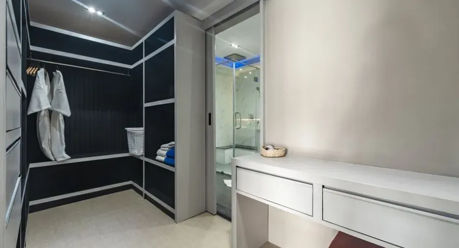 For rent 3 bedrooms apartment in Mueang Phuket, Phuket