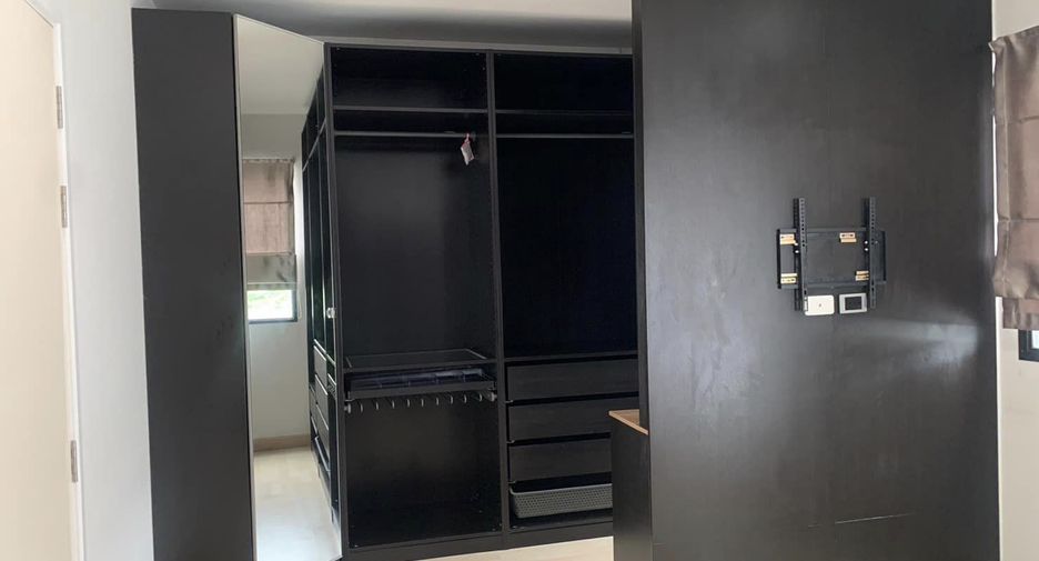 For rent 3 bedrooms townhouse in Prawet, Bangkok