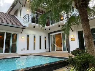À louer 3 chambres villa à Thalang, Phuket