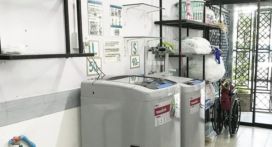 For sale 35 bedrooms retail Space in Khlong Toei, Bangkok