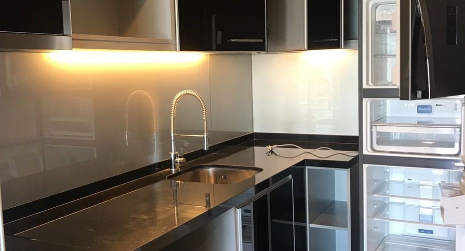 À louer 2 chambres condo à Khlong Toei, Bangkok
