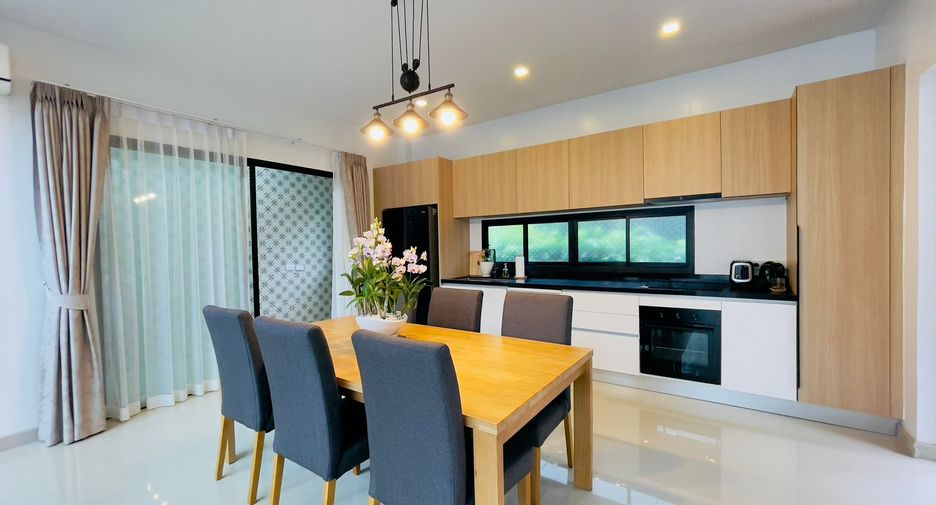 For sale 2 bedrooms villa in Mueang Phuket, Phuket