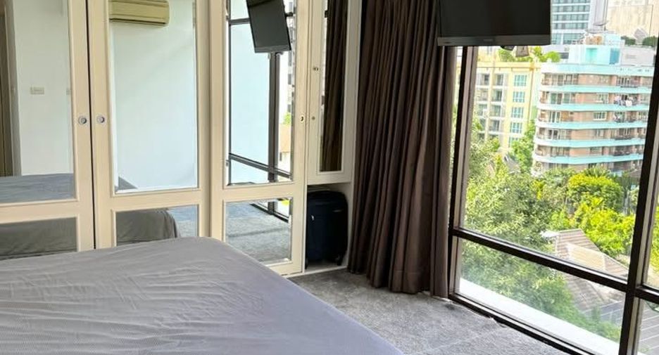 Condo en alquiler de 3 habitaciones en Khlong Toei, Bangkok