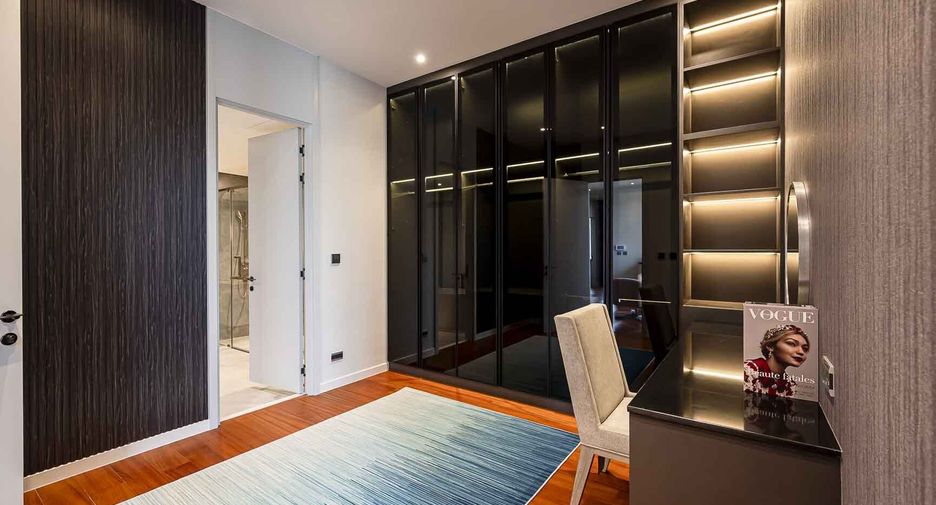 For rent 4 bedrooms house in Suan Luang, Bangkok
