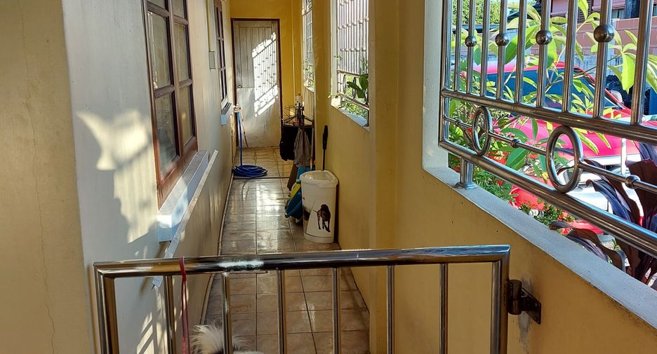 For sale 2 ベッドルーム townhouse in Mueang Samut Prakan, Samut Prakan