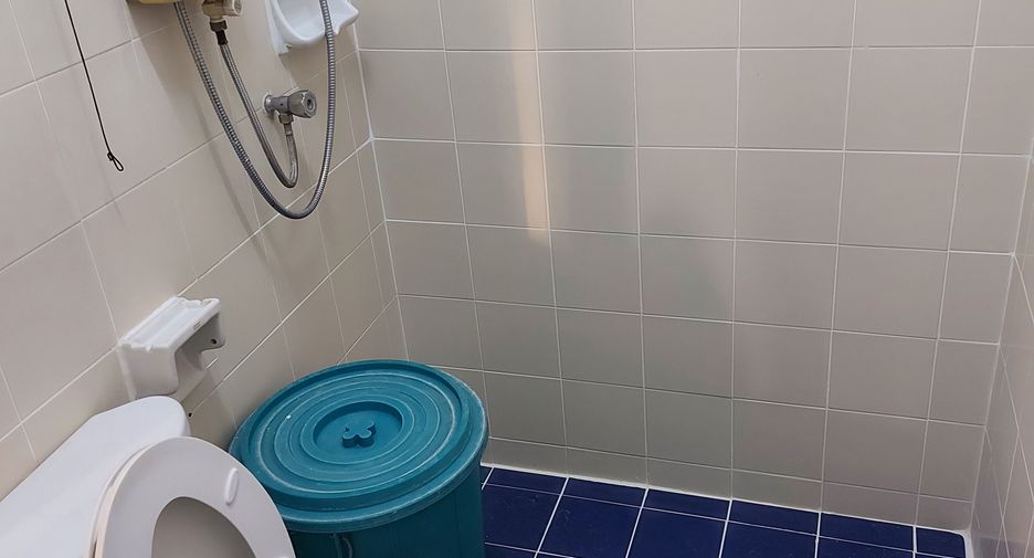 For sale 2 ベッドルーム townhouse in Mueang Samut Prakan, Samut Prakan