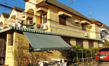 Reihenhaus zum Kauf mit 2 Zimmer in Mueang Samut Prakan, Samut Prakan