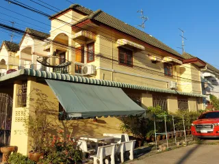 Reihenhaus zum Kauf mit 2 Zimmer in Mueang Samut Prakan, Samut Prakan