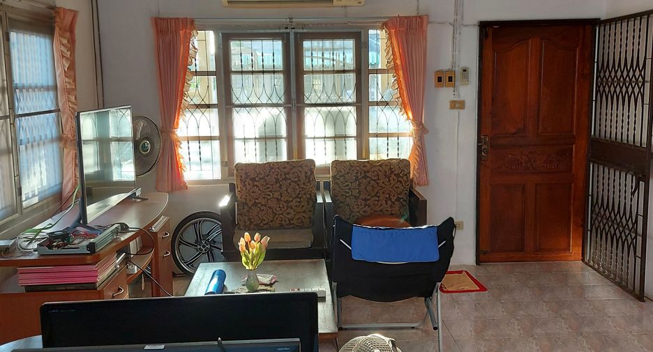 For sale 2 ベッドルーム townhouse in Mueang Samut Prakan, Samut Prakan