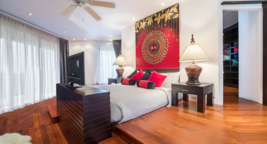 For rent 5 bedrooms villa in Mueang Phuket, Phuket