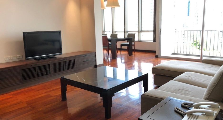 For rent 2 bedrooms condo in Watthana, Bangkok
