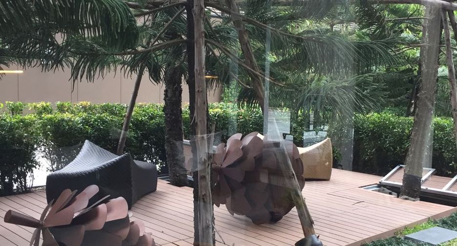 Wohnung zum Kauf und zur Miete mit 2 Zimmer in Khlong Toei, Bangkok