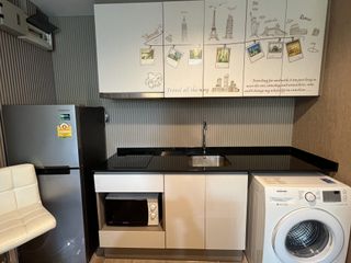 For sale 2 ベッドルーム condo in Phra Khanong, Bangkok