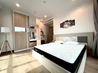 For rent 2 bedrooms condo in Watthana, Bangkok