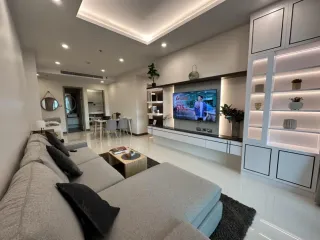 For rent 2 bedrooms condo in Watthana, Bangkok