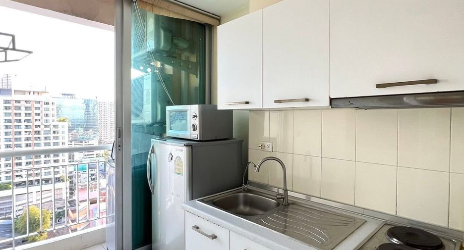 For rent 1 bed condo in Phaya Thai, Bangkok