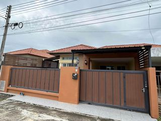 For rent 3 bedrooms house in Mueang Phuket, Phuket
