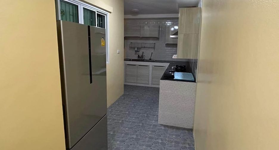 For rent 3 bedrooms house in Mueang Phuket, Phuket