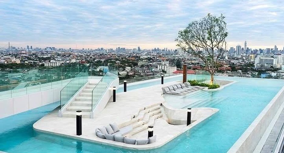For sale studio condo in Bangkok Yai, Bangkok