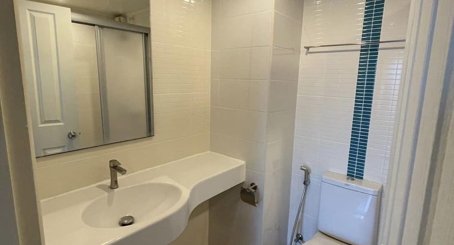 For rent 1 bed condo in Huai Khwang, Bangkok