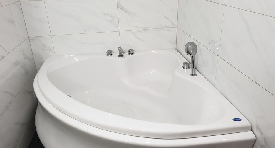 For sale 3 bedrooms condo in Phaya Thai, Bangkok