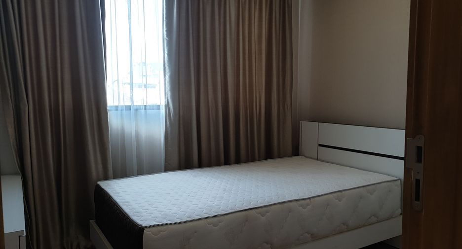 For sale 3 bedrooms condo in Phaya Thai, Bangkok