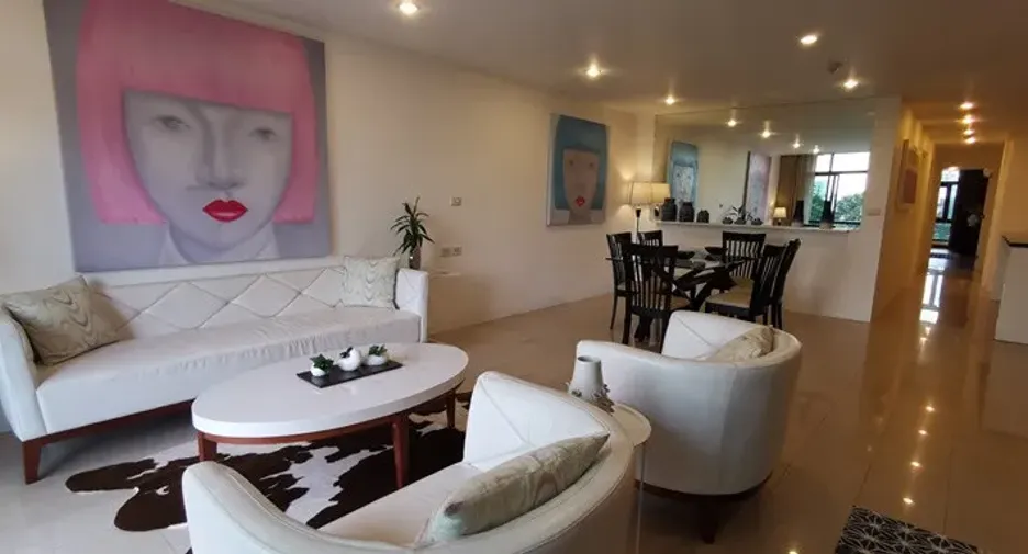 For rent 2 bedrooms condo in Watthana, Bangkok