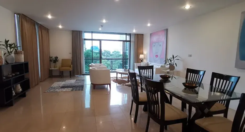 For rent 2 bedrooms condo in Watthana, Bangkok