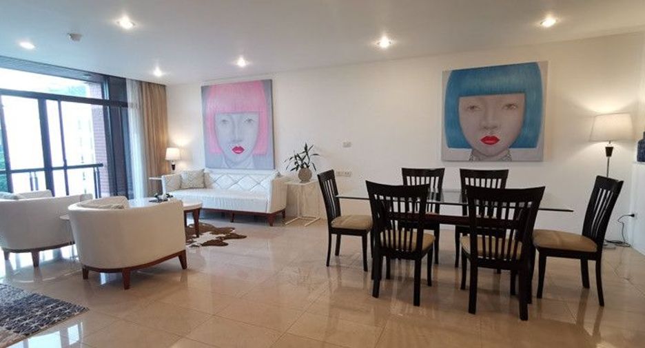 For rent 2 bedrooms condo in Watthana, Bangkok
