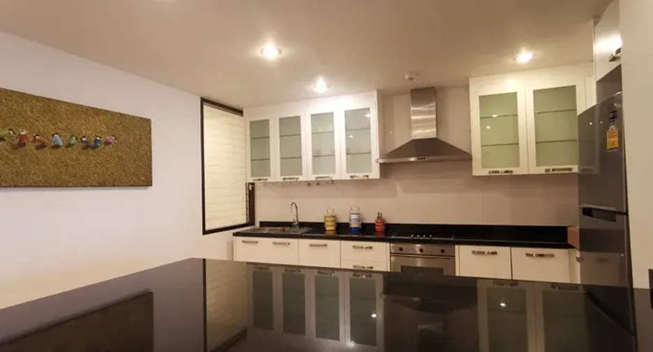 For rent 2 bedrooms condo in Watthana, Bangkok