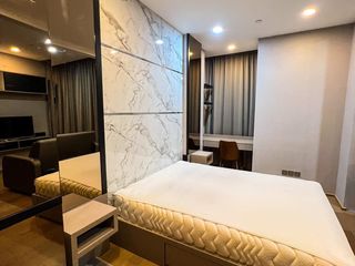 Wohnung zur Miete mit 1 Zimmer in Bang Rak, Bangkok