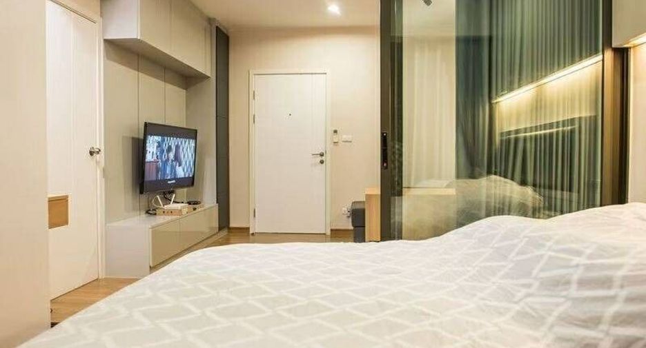 For sale 1 bed condo in Bang Phlat, Bangkok