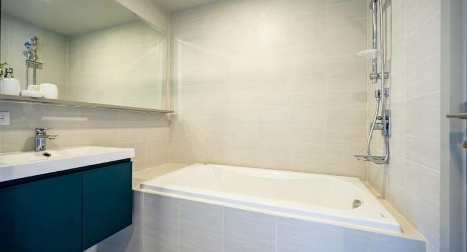 Wohnung zur Miete mit 2 Zimmer in Khlong Toei, Bangkok