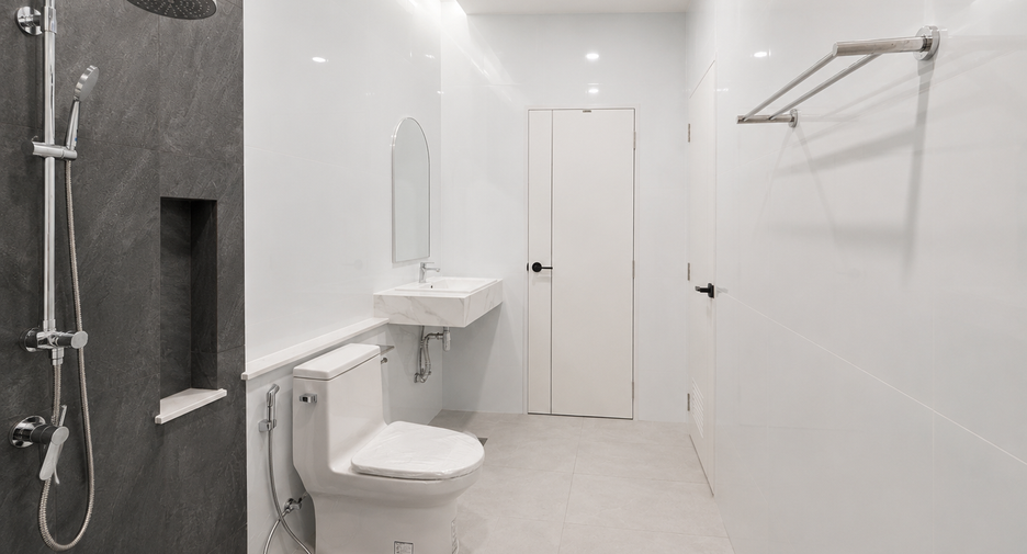 À vendre 3 chambres maison à Lat Phrao, Bangkok