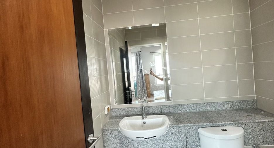 For rent 1 bed condo in Phaya Thai, Bangkok