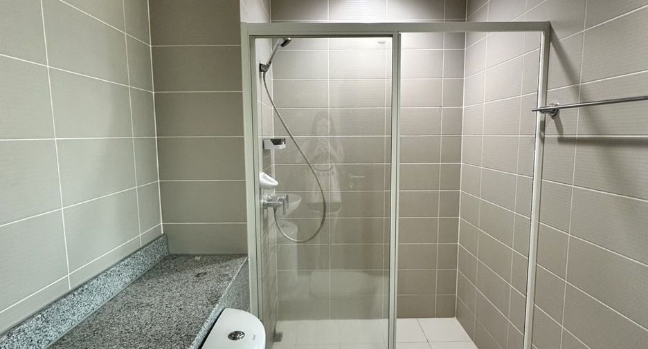For rent 1 bed condo in Phaya Thai, Bangkok