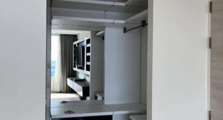 For sale 2 bedrooms condo in Bang Kho Laem, Bangkok