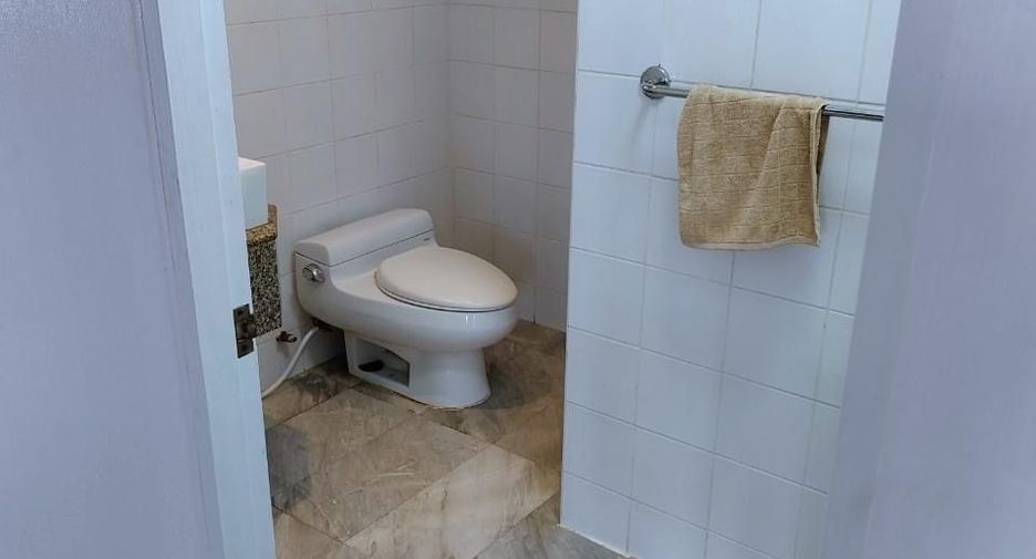 Wohnung zur Miete mit 3 Zimmer in Watthana, Bangkok