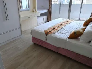 Аренда 3 спальни кондо в Щаттхана, Бангкок