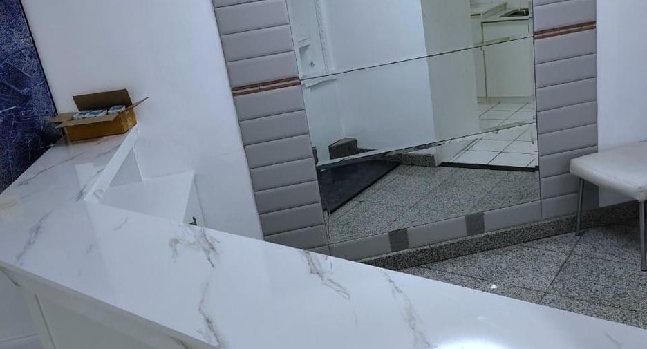 Wohnung zur Miete mit 3 Zimmer in Watthana, Bangkok