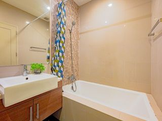For sale 1 bed condo in Khlong Toei, Bangkok