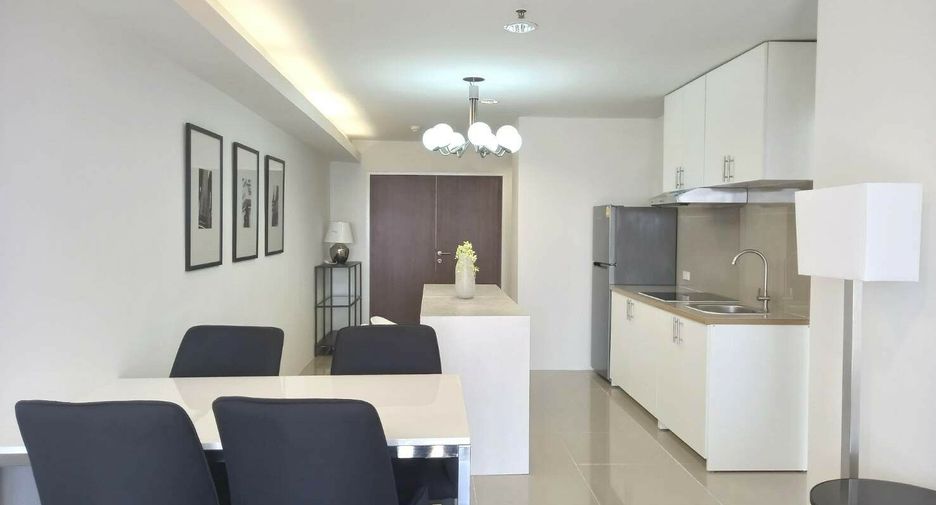 For rent 2 bedrooms condo in Khlong Toei, Bangkok